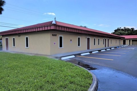 Commercial property in Bradenton, Florida 109.16 sq.m. № 2112538
