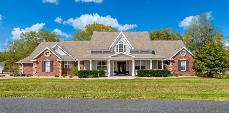 Casa en Ocala, Florida 3 dormitorios, 322.09 m2 № 2145097