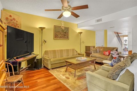 Condo in Titusville, Florida, 3 bedrooms  № 1840035 - photo 10