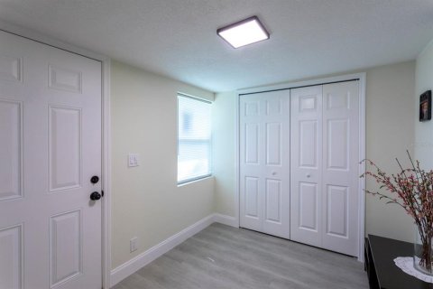 Villa ou maison à louer à Orlando, Floride: 2 chambres, 119.66 m2 № 2388230 - photo 13