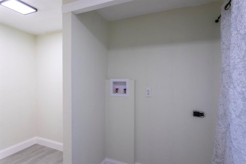 Villa ou maison à louer à Orlando, Floride: 2 chambres, 119.66 m2 № 2388230 - photo 22