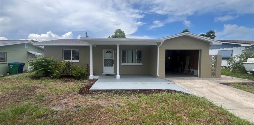 Casa en Seminole, Florida 2 dormitorios, 68 m2 № 2231250