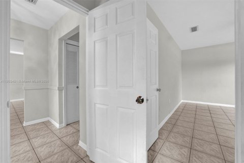 Casa en alquiler en Pinecrest, Florida, 4 dormitorios, 309.27 m2 № 1954412 - foto 25