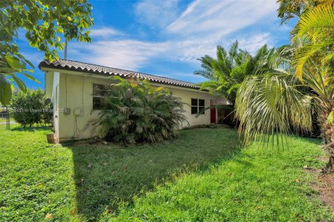 Casa en alquiler en Pinecrest, Florida, 4 dormitorios, 309.27 m2 № 1954412 - foto 21