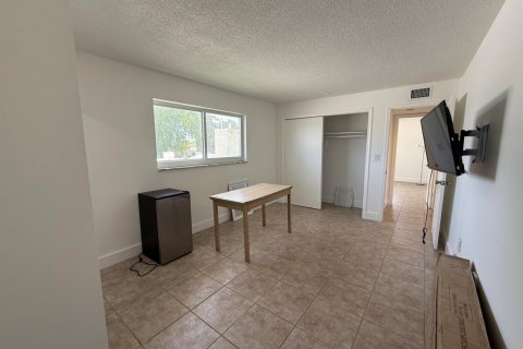 Copropriété à louer à Hollywood, Floride: 2 chambres № 2169321 - photo 5