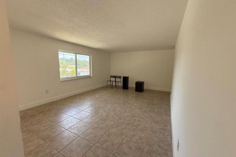 Copropriété à louer à Hollywood, Floride: 2 chambres № 2169321 - photo 10