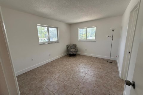 Copropriété à louer à Hollywood, Floride: 2 chambres № 2169321 - photo 8