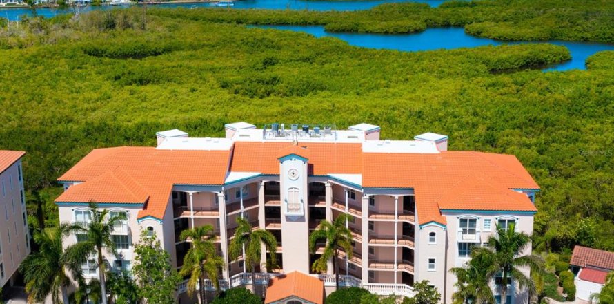 Condo in Sarasota, Florida, 3 bedrooms № 1742575
