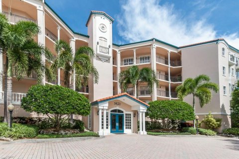 Copropriété à vendre à Sarasota, Floride: 3 chambres, 187.76 m2 № 1742575 - photo 2