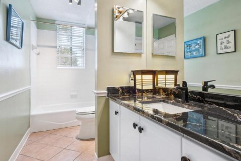 Copropriété à vendre à Sarasota, Floride: 3 chambres, 187.76 m2 № 1742575 - photo 30