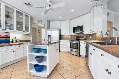 Copropriété à vendre à Sarasota, Floride: 3 chambres, 187.76 m2 № 1742575 - photo 19