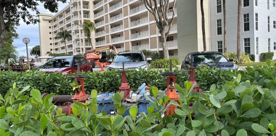 Condominio en Pompano Beach, Florida, 2 dormitorios  № 2007650