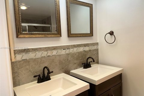 Condominio en alquiler en Pompano Beach, Florida, 2 dormitorios, 98.85 m2 № 2007650 - foto 8