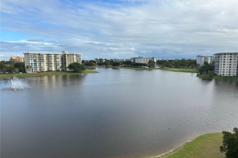 Condominio en alquiler en Pompano Beach, Florida, 2 dormitorios, 98.85 m2 № 2007650 - foto 4