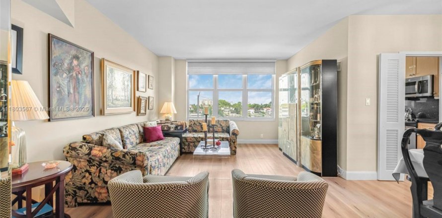 Condo à Miami Beach, Floride, 1 chambre № 1742157