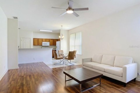 Villa ou maison à vendre à DeLand, Floride: 4 chambres, 197.88 m2 № 2418888 - photo 12
