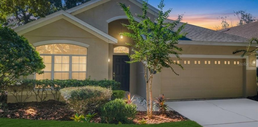 Villa ou maison à DeLand, Floride 4 chambres, 197.88 m2 № 2418888