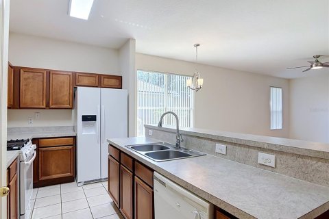 Villa ou maison à vendre à DeLand, Floride: 4 chambres, 197.88 m2 № 2418888 - photo 10