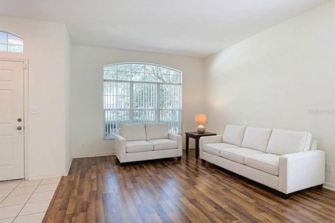 Villa ou maison à vendre à DeLand, Floride: 4 chambres, 197.88 m2 № 2418888 - photo 4