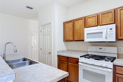 Villa ou maison à vendre à DeLand, Floride: 4 chambres, 197.88 m2 № 2418888 - photo 8