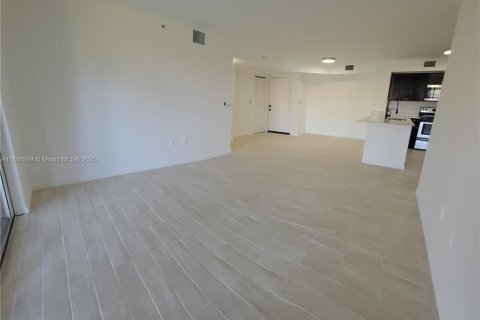 Condo in Miramar, Florida, 2 bedrooms  № 1848919 - photo 5