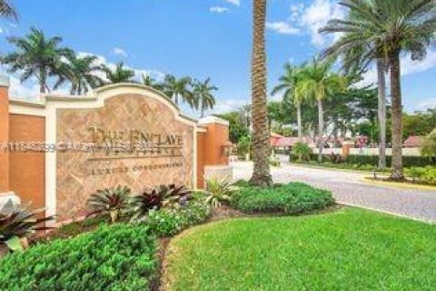 Condo in Miramar, Florida, 2 bedrooms  № 1848919 - photo 16