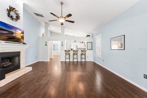 House in Lutz, Florida 3 bedrooms, 216.56 sq.m. № 2225431 - photo 2