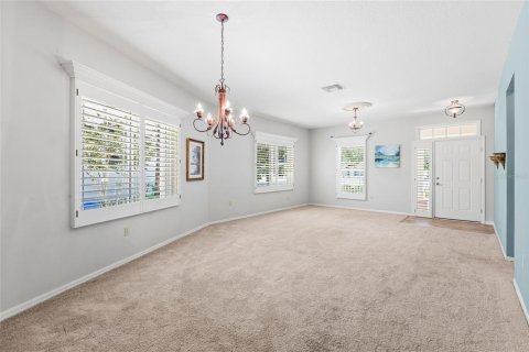 House in Lutz, Florida 3 bedrooms, 216.56 sq.m. № 2225431 - photo 21