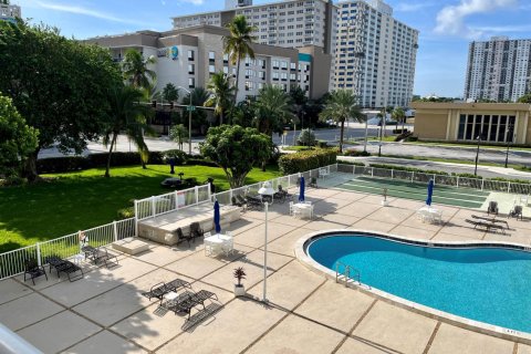 Copropriété à vendre à Pompano Beach, Floride: 1 chambre, 72 m2 № 2084091 - photo 22
