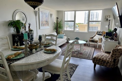 Copropriété à vendre à Pompano Beach, Floride: 1 chambre, 72 m2 № 2084091 - photo 4
