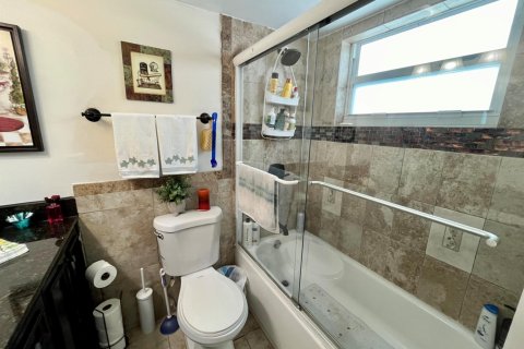 Copropriété à vendre à Pompano Beach, Floride: 1 chambre, 72 m2 № 2084091 - photo 27