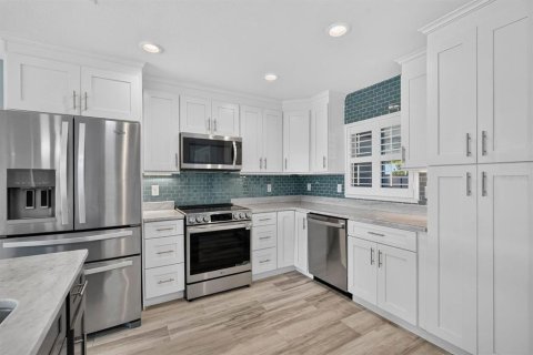 Duplex in Port Orange, Florida 2 bedrooms, 106 sq.m. № 2216567 - photo 2