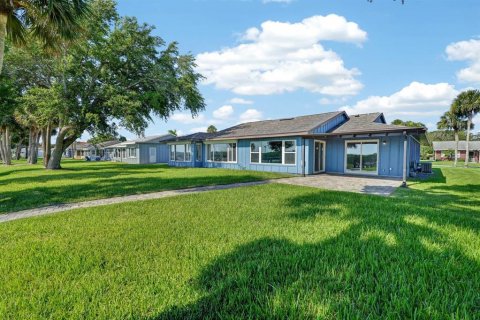 Duplex in Port Orange, Florida 2 bedrooms, 106 sq.m. № 2216567 - photo 5