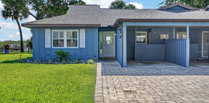 Duplex in Port Orange, Florida 2 bedrooms, 106 sq.m. № 2216567