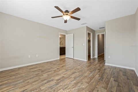 Townhouse in Davenport, Florida 3 bedrooms, 183.95 sq.m. № 1516062 - photo 21