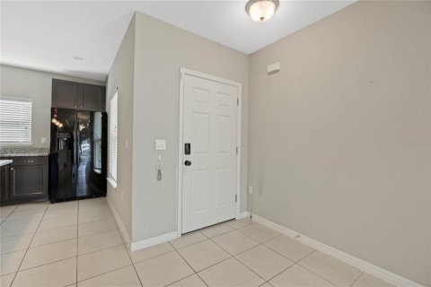Townhouse in Davenport, Florida 3 bedrooms, 183.95 sq.m. № 1516062 - photo 16