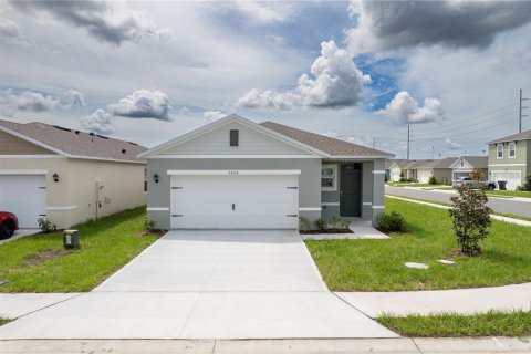 Villa ou maison à louer à Poinciana, Floride: 4 chambres, 154.68 m2 № 1912971 - photo 2