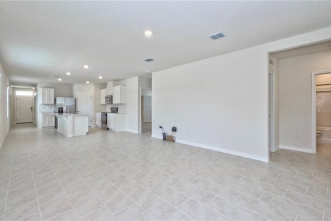 Villa ou maison à louer à Poinciana, Floride: 4 chambres, 154.68 m2 № 1912971 - photo 13