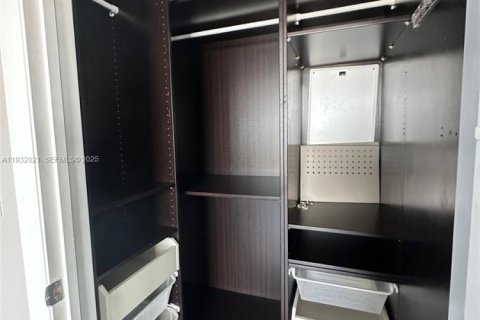 Снять в аренду кондоминиум в Майами, Флорида 1 спальня, 67.08м2, № 1990557 - фото 12