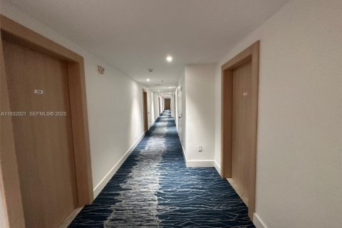 Снять в аренду кондоминиум в Майами, Флорида 1 спальня, 67.08м2, № 1990557 - фото 6