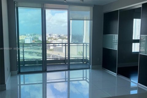 Снять в аренду кондоминиум в Майами, Флорида 1 спальня, 67.08м2, № 1990557 - фото 8