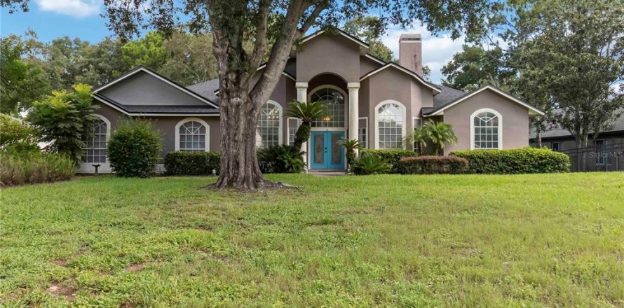 House in Lake Mary, Florida 4 bedrooms, 256.69 sq.m. № 1841445