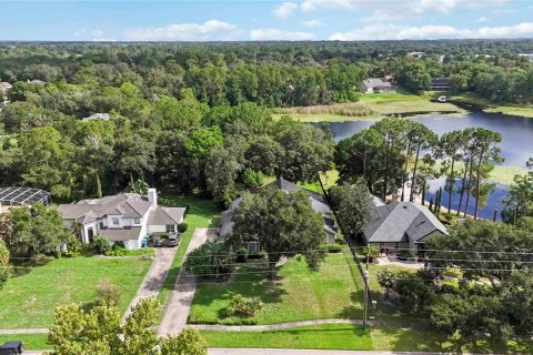 House in Lake Mary, Florida 4 bedrooms, 256.69 sq.m. № 1841445 - photo 2