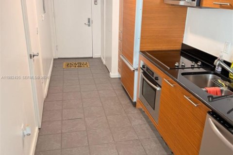 Condo in Miami, Florida  № 2045266 - photo 7