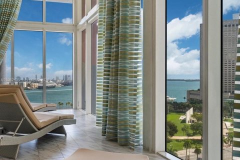 Condo in Miami, Florida  № 2045266 - photo 24