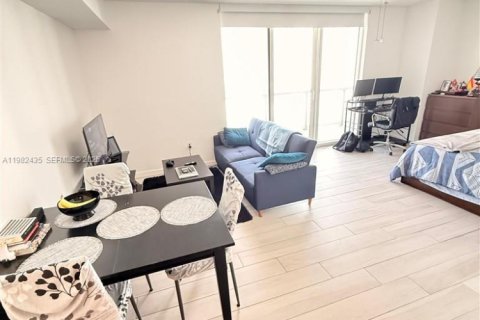 Condo in Miami, Florida  № 2045266 - photo 6