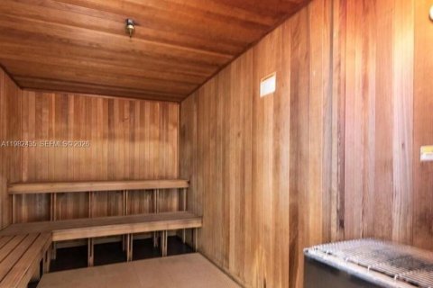 Condo in Miami, Florida  № 2045266 - photo 23