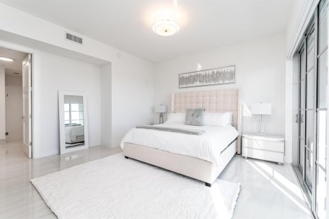 Condominio en alquiler en Boca Raton, Florida, 2 dormitorios, 170.75 m2 № 2146852 - foto 22