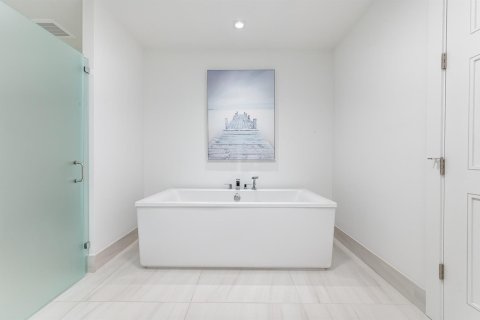 Condominio en alquiler en Boca Raton, Florida, 2 dormitorios, 170.75 m2 № 2146852 - foto 19