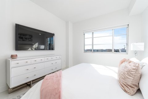 Condominio en alquiler en Boca Raton, Florida, 2 dormitorios, 170.75 m2 № 2146852 - foto 11